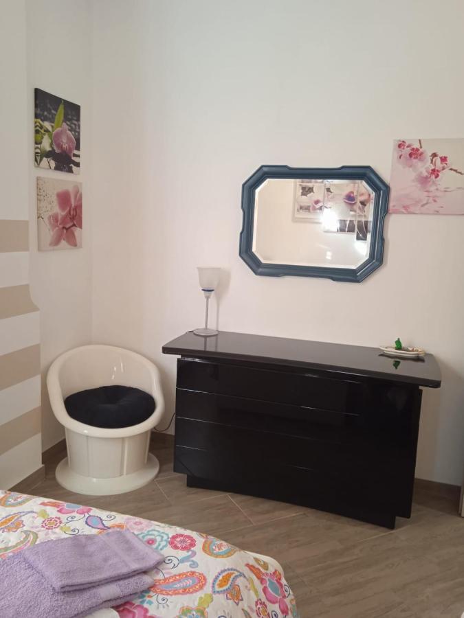דירות ג'נובה Casa Orchidea מראה חיצוני תמונה